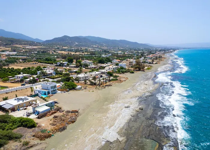 Blue Iris Luxury By Nomads - Steps To