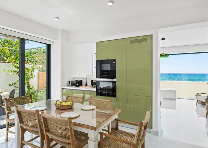 Blue Iris Luxury By Nomads - Steps To *