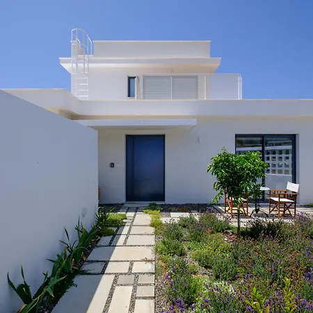 Blue Iris Luxury Beachfront Villa By Nomads - Direct Beach Access & Private Pool