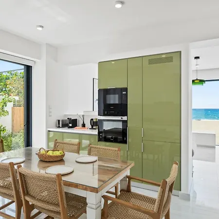 Blue Iris Luxury Beachfront Villa By Nomads - Direct Beach Access & Private Pool *